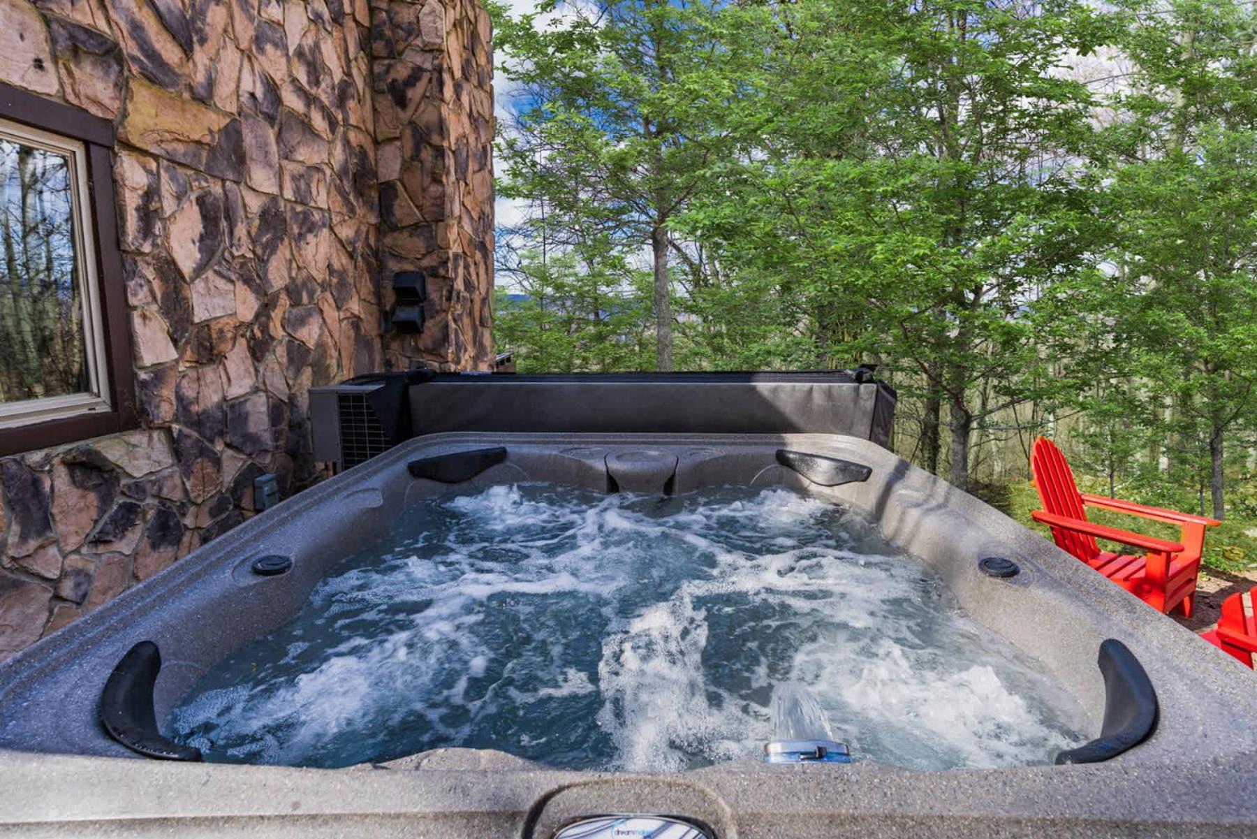 Amazing Views, Hot Tub, Fire Pit, Deck & Fireplace Inwood Bagian luar foto