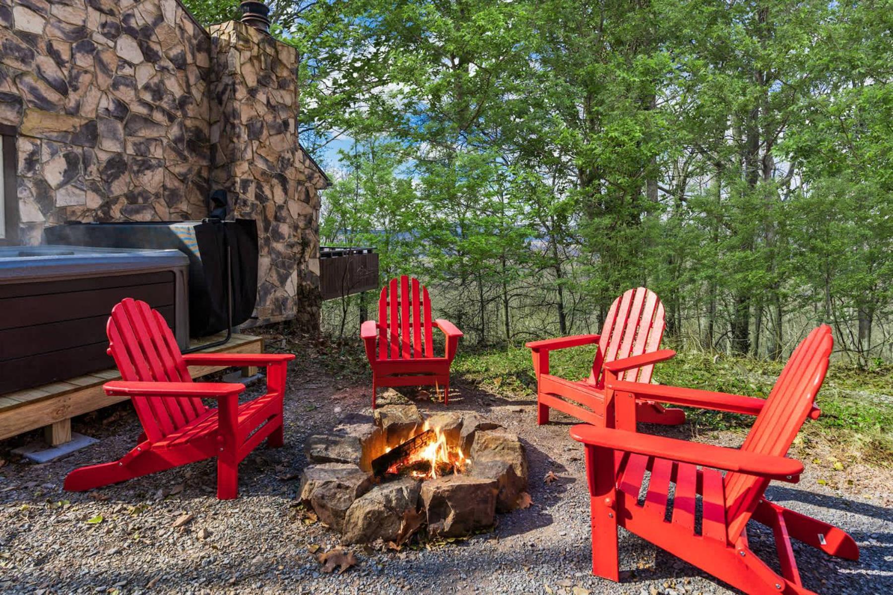 Amazing Views, Hot Tub, Fire Pit, Deck & Fireplace Inwood Bagian luar foto